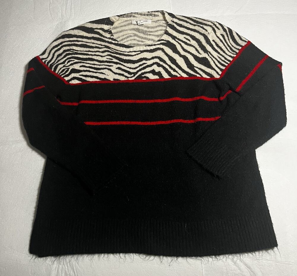 Beach Lunch Lounge Womens M Zebra Animal Print Sweater Black Red Crewneck 8-10